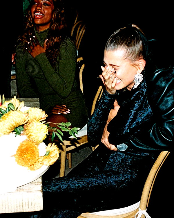 haileybieber instagram image archive image