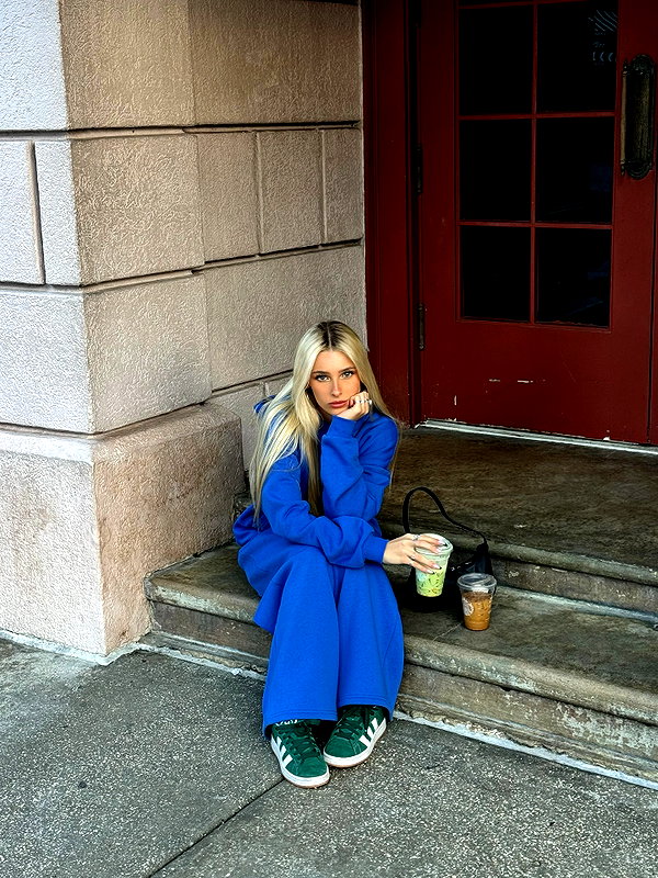 ella_netzer8 instagram image archive image