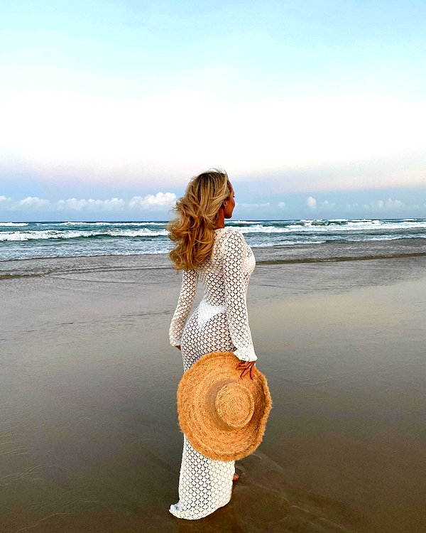 allieauton instagram image archive image