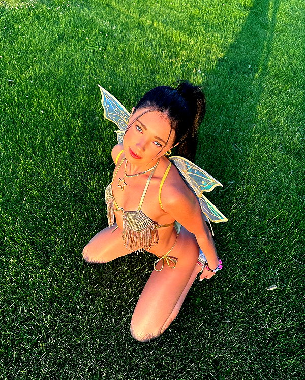 chloerosenbaum instagram image archive image