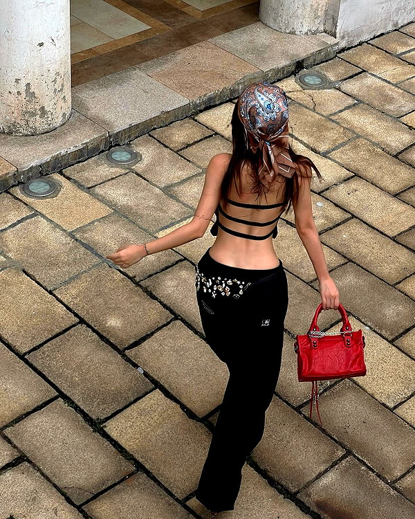 ll.lu1s instagram image archive image