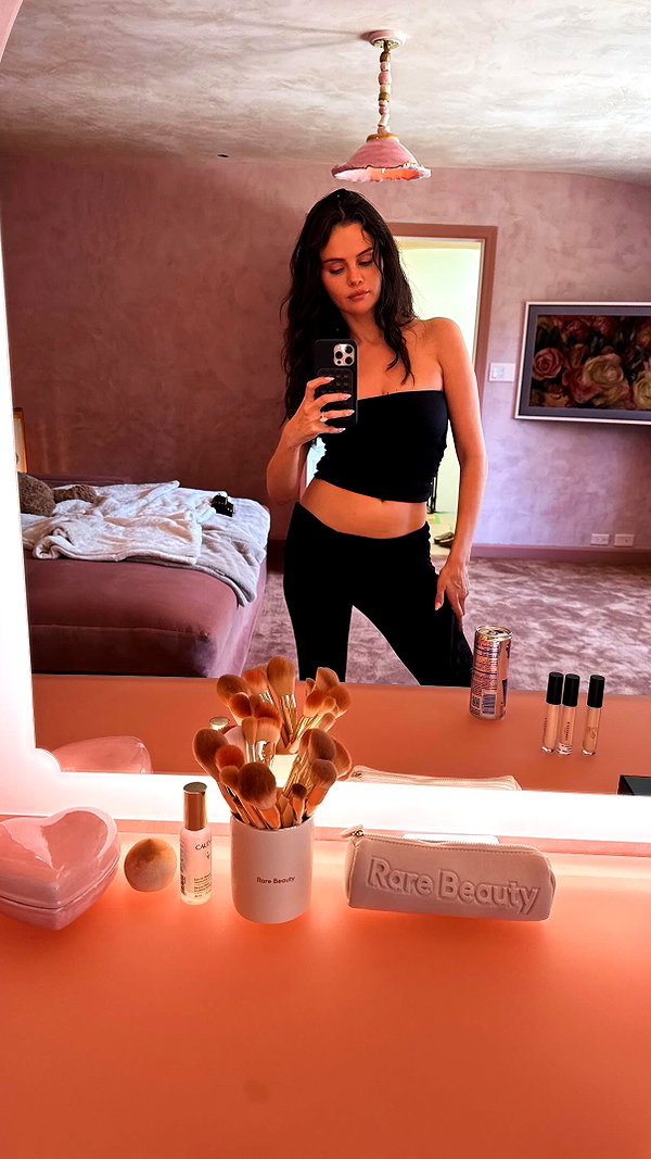 selenagomez selenagomez archive image