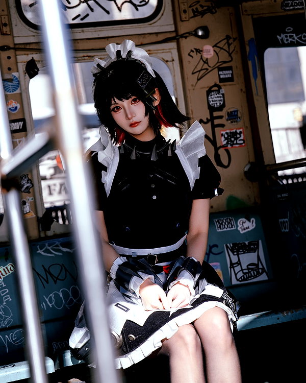 miee_cos instagram image archive image