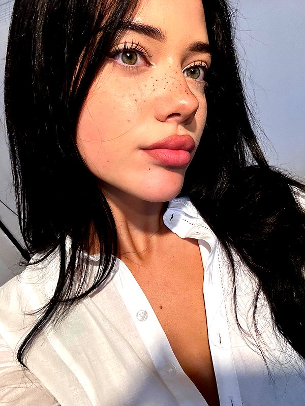 vanessa.rhd instagram image archive image
