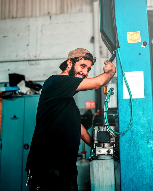 eitan.420 instagram image archive image