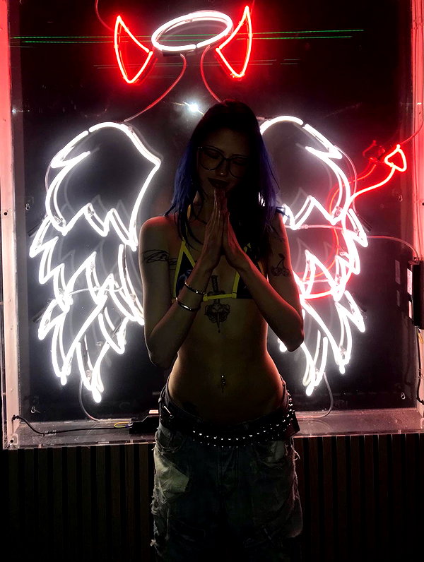 leyla.annemarie instagram image archive image