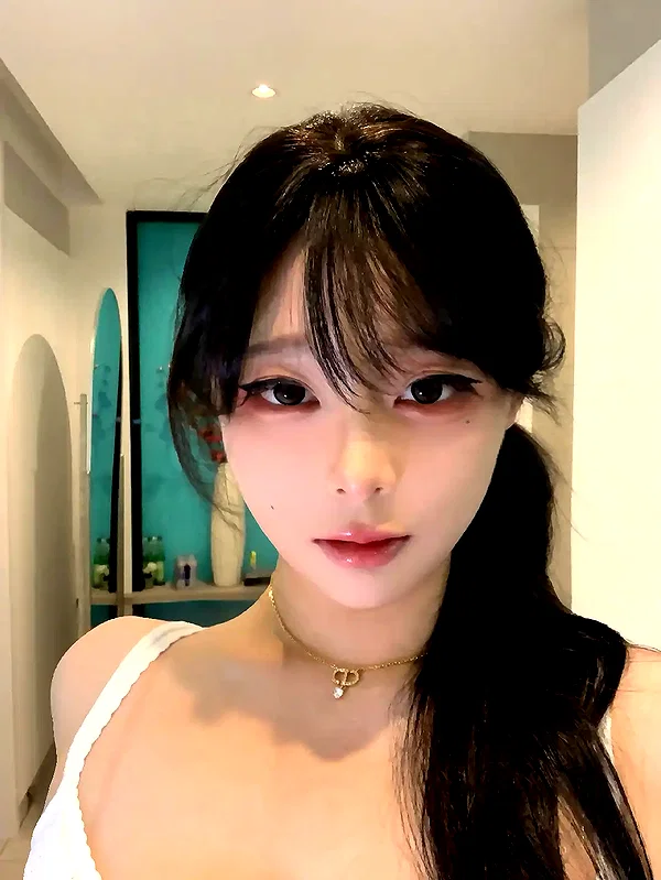 yingyinng_ instagram image archive image