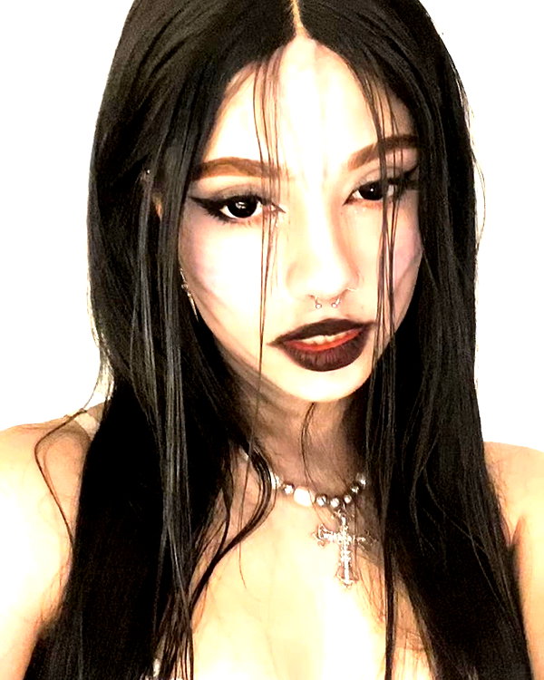 _roniira instagram image archive image