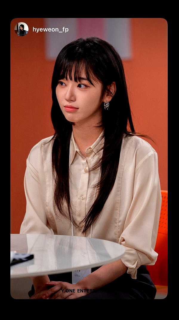 hyeweon__ instagram image archive image