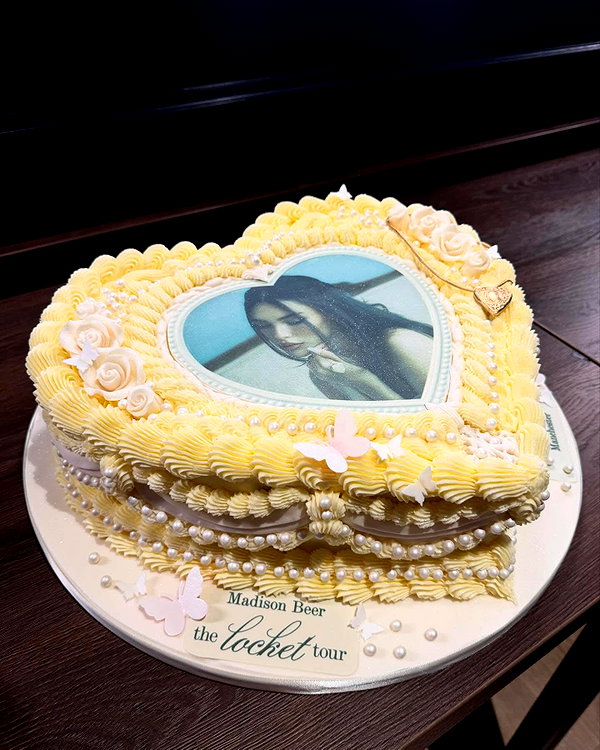madisonbeer instagram image archive image