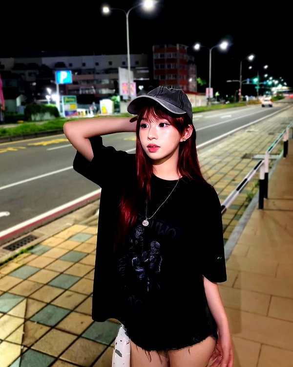 e.shao_417 instagram image archive image