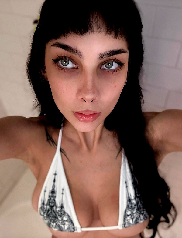 ibit3irl instagram image archive image