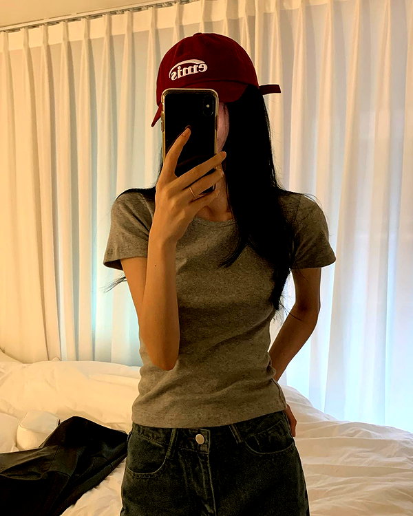 daxbin instagram image archive image