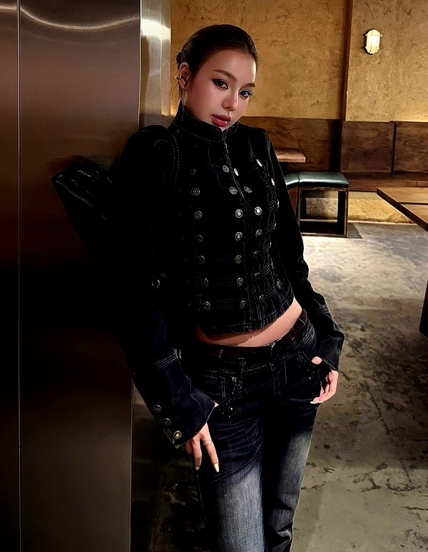 lyhythuedoxinh instagram image archive image
