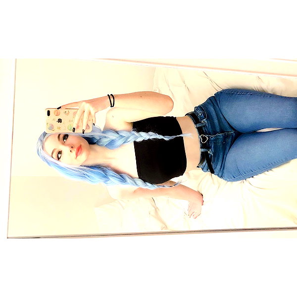 danielle.mercedie instagram image archive image