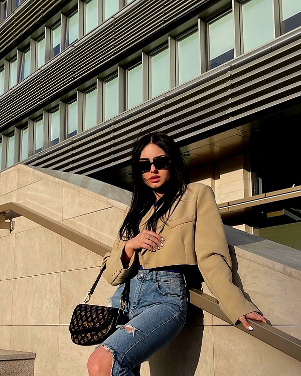 alishevs instagram image archive image