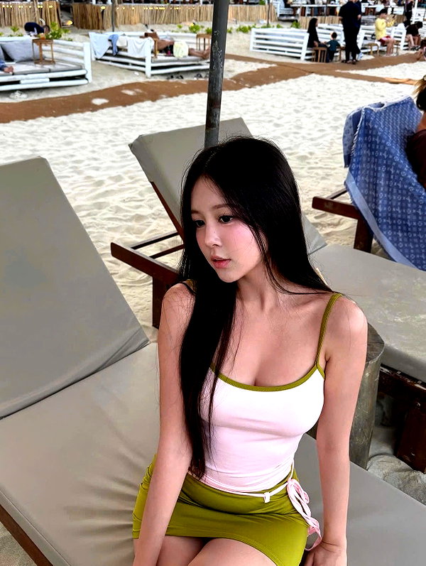 lyhythuedoxinh instagram image archive image