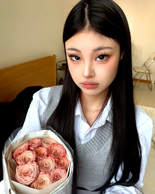 ll.lu1s instagram image archive image