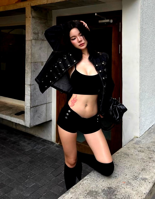 lyhythuedoxinh instagram image archive image