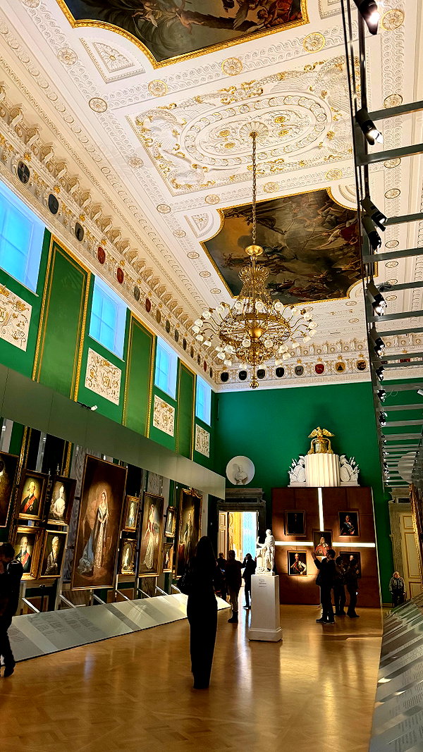 llinolinaa archive image