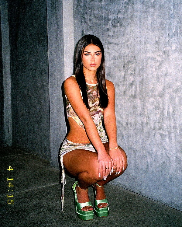 leahhalton instagram image archive image