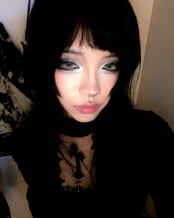 Archived image from @danvyee on Instagram