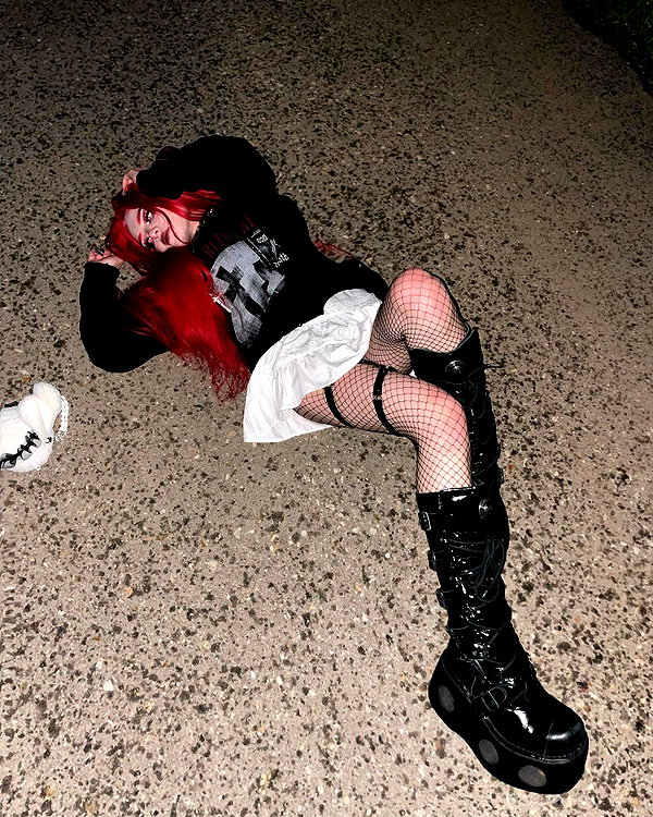 vik4au instagram image archive image