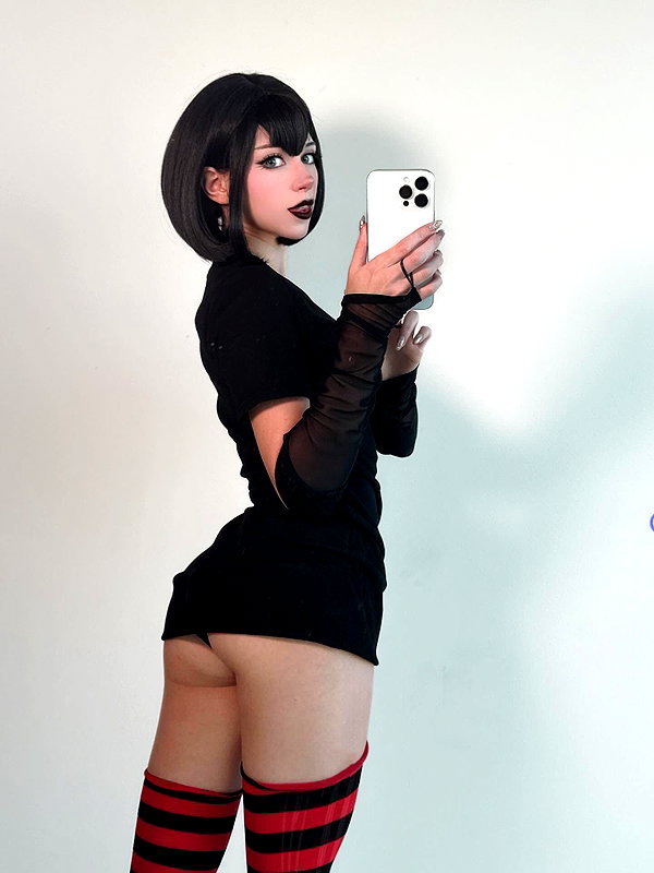 kennakins.cos instagram image archive image