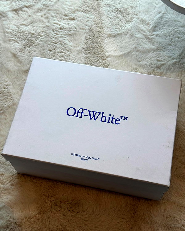 oliviaphillipps instagram image archive image