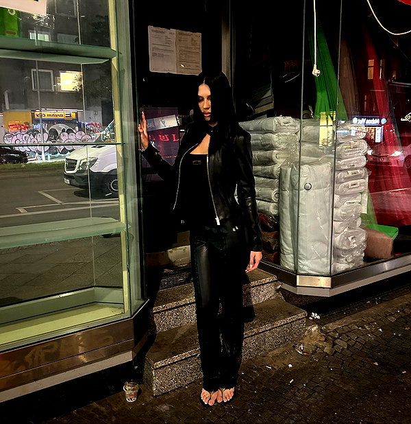 karolinaawasik instagram image archive image
