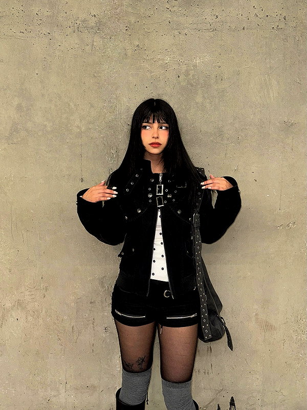 connie.01j instagram image archive image