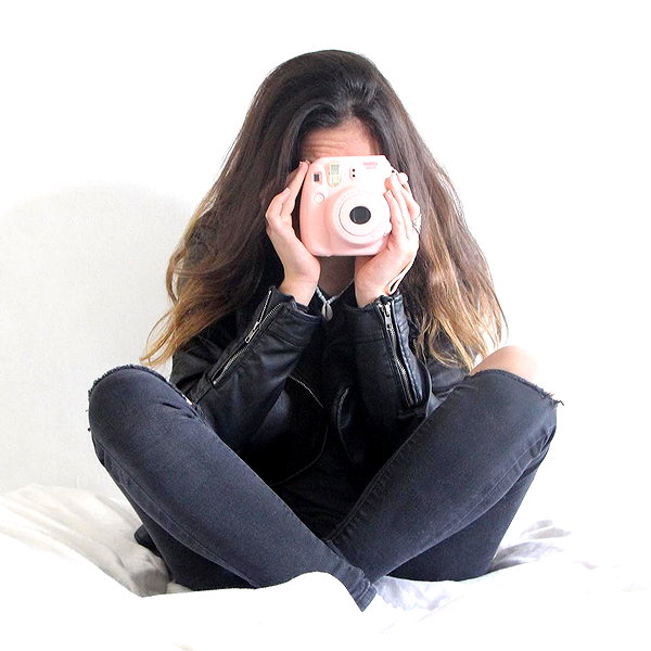 romi_henenson instagram image archive image