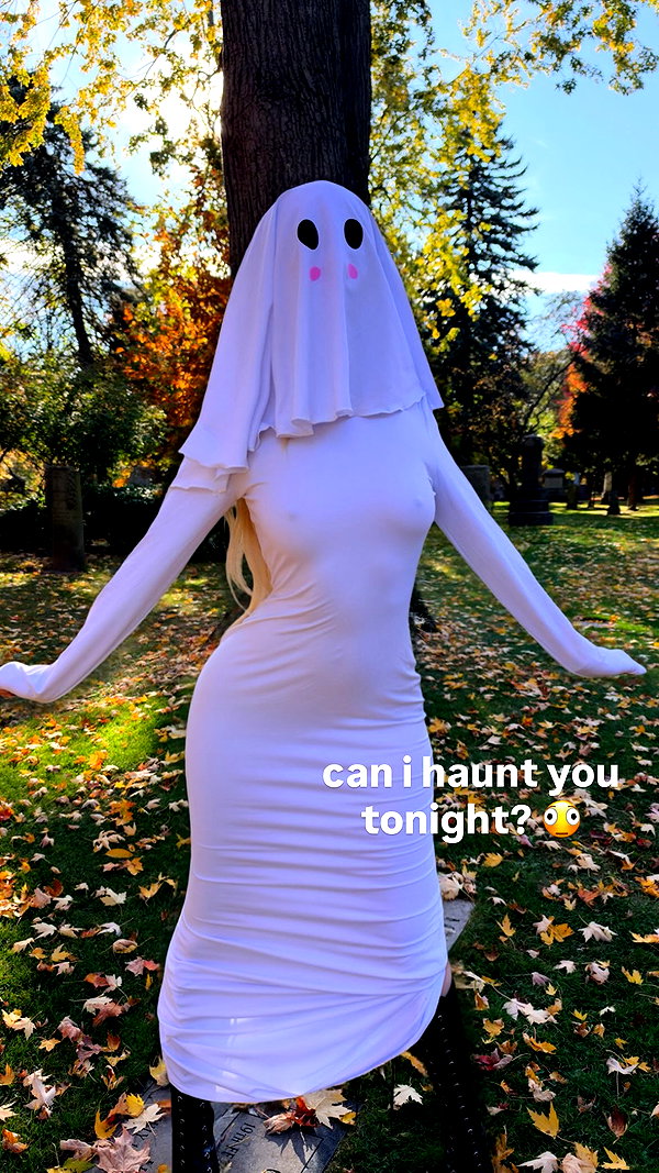 Archived image from @waifu on Instagram