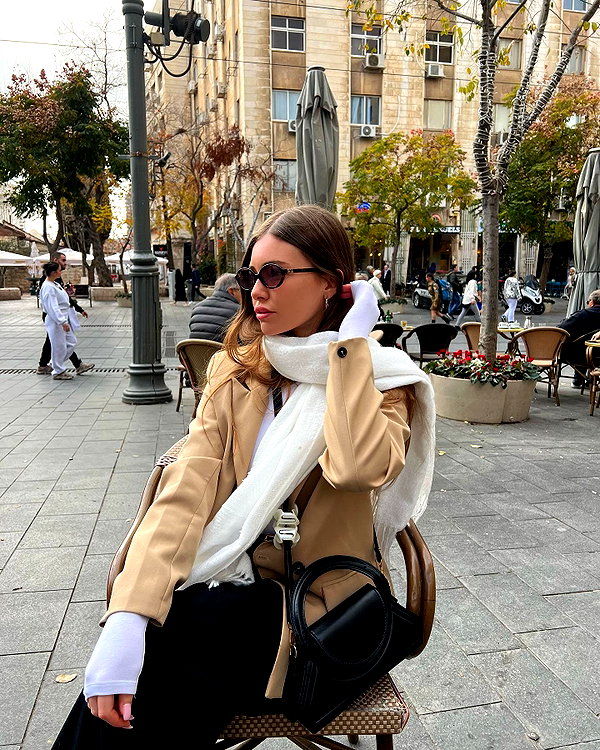 daniella_zeldis instagram image archive image