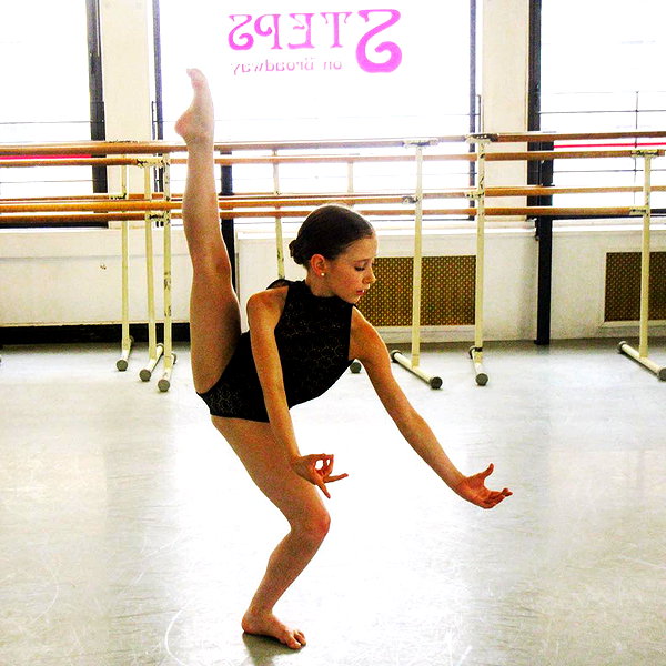 ellianawalmsley instagram image archive image