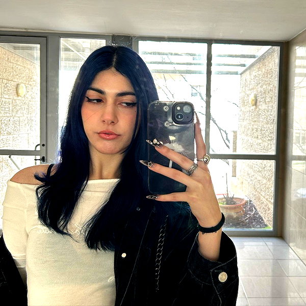 ayash.hila instagram image archive image
