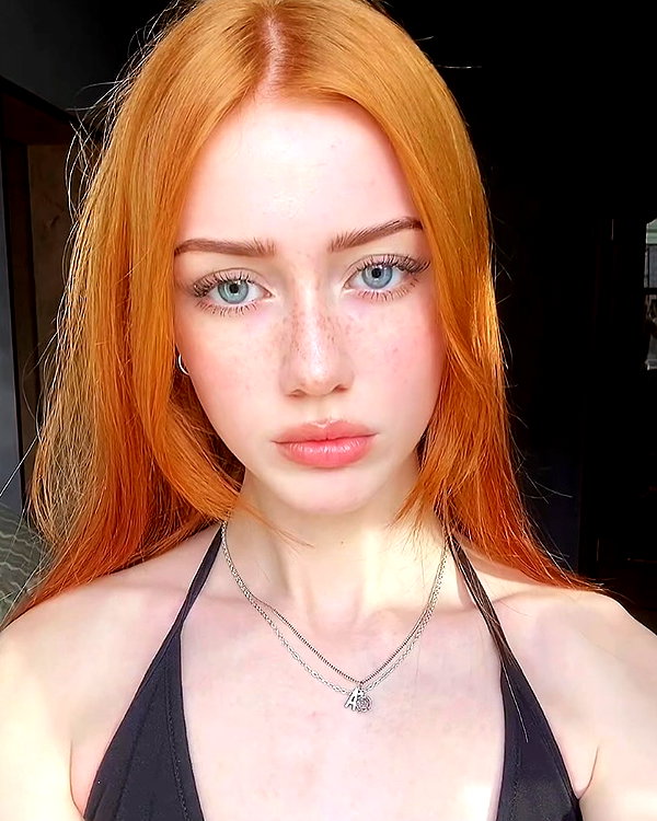 baddiesessence instagram image archive image