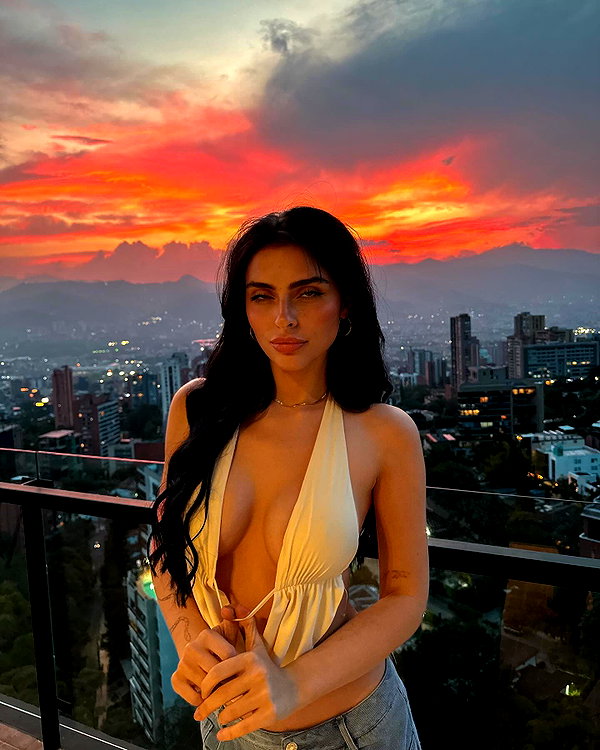 laurenhamden instagram image archive image