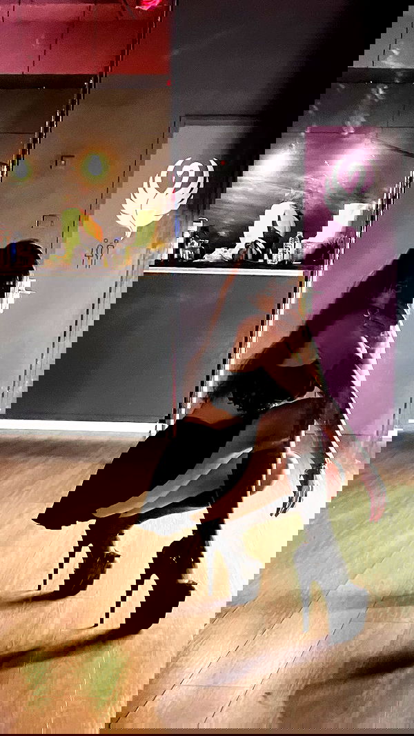 elianachetrit elianachetrit archive image