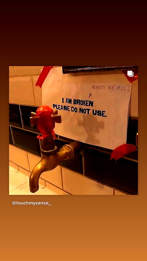 Archived image from @notchicore on Instagram