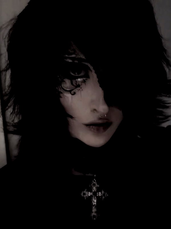 Archived image from @kk3tr1n4 on Instagram