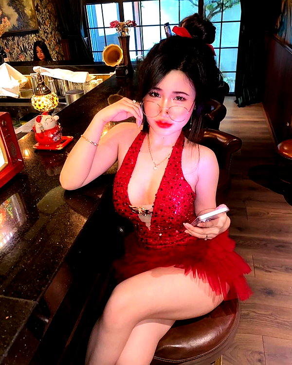 lyhythuedoxinh instagram image archive image