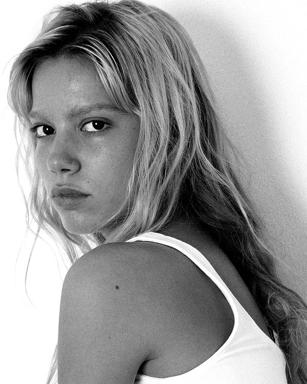 elia.shinar instagram image archive image