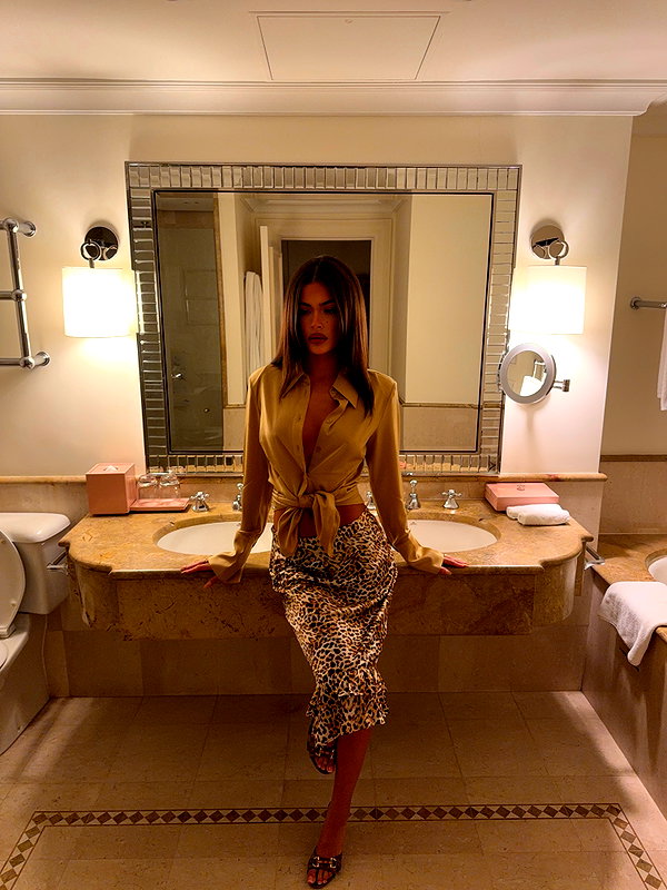 oliviaphillipps instagram image archive image