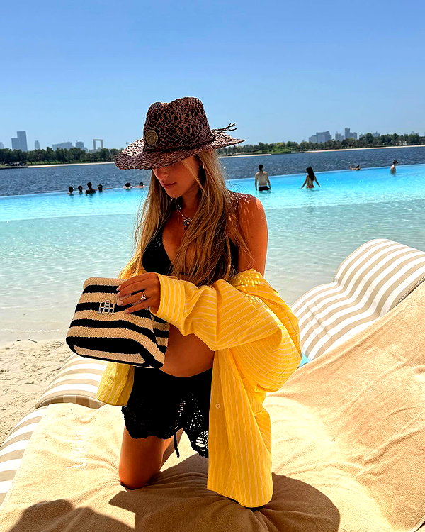 annezivi instagram image archive image