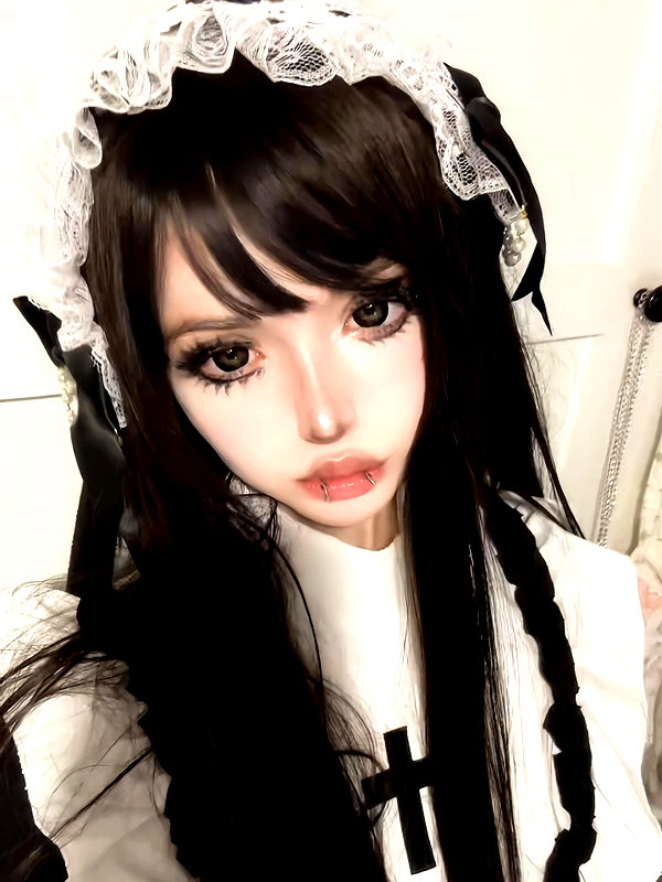 mie.llune instagram image archive image