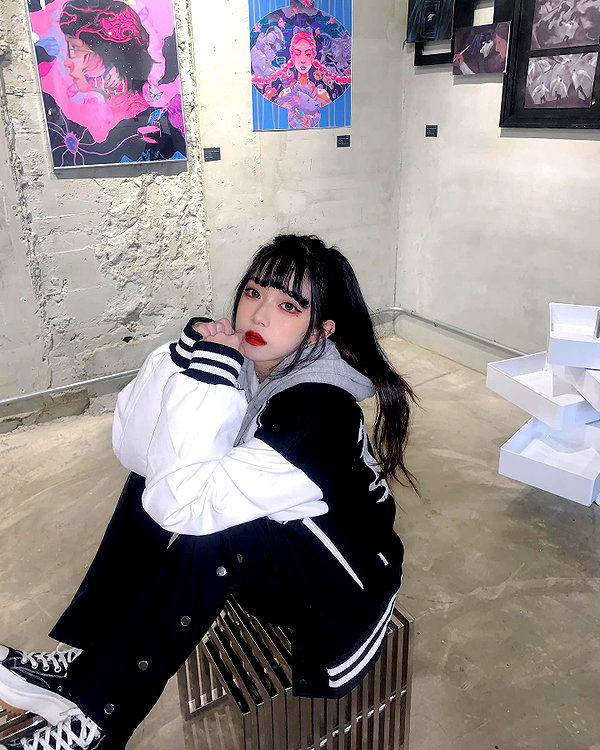 nixqq.425_ instagram image archive image