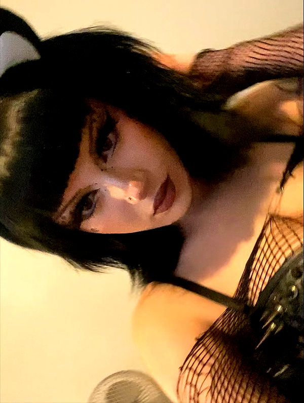 scarlett_ichor instagram image archive image