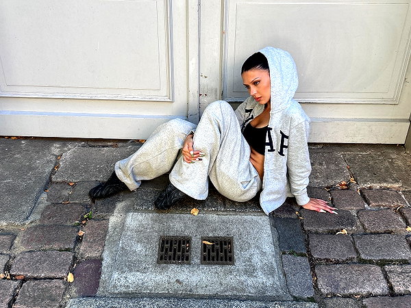 karolinaawasik instagram image archive image