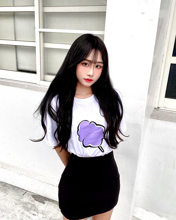 lai_931201 instagram image archive image